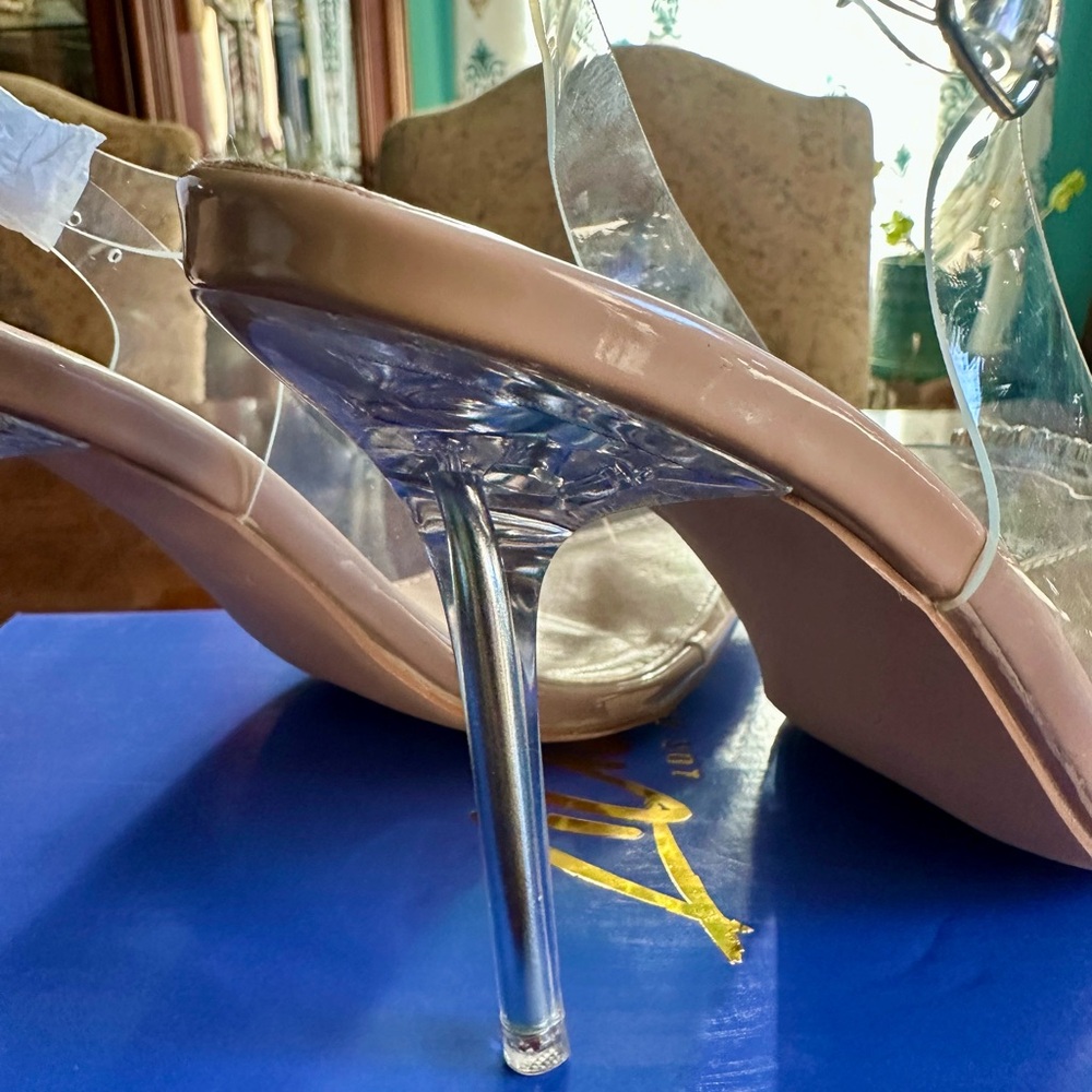 Brand New Elegant Nude Heels with Crystal Embellishment - Picture 4 of 7